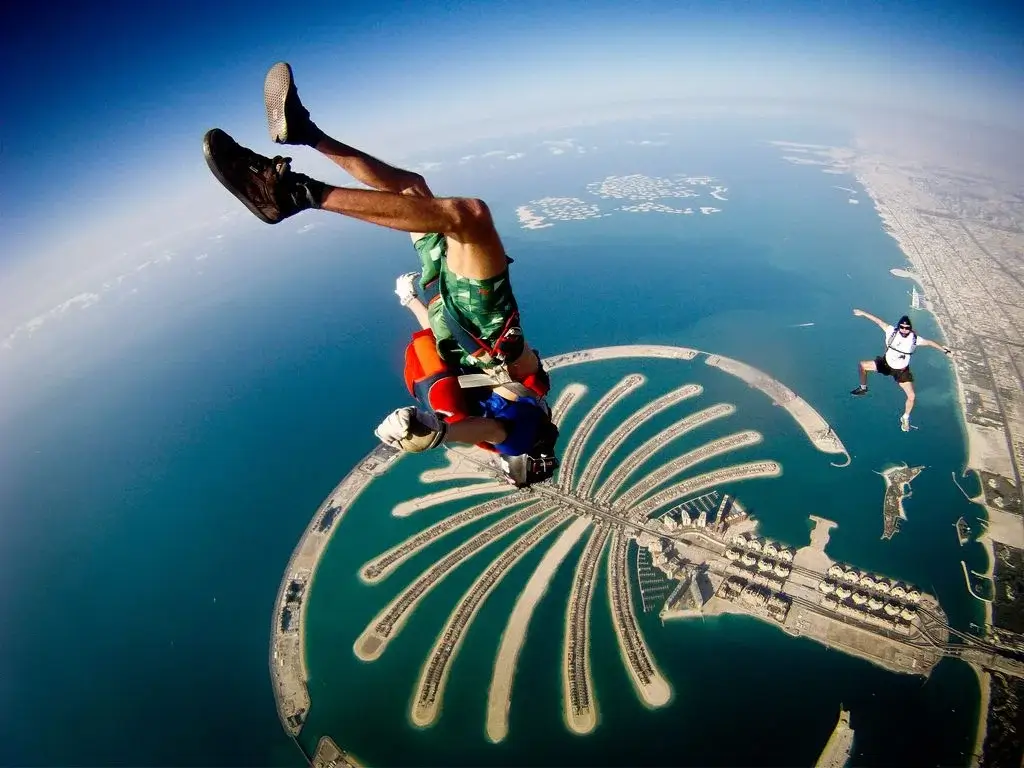 Skydive Dubai: Experience at The Palm